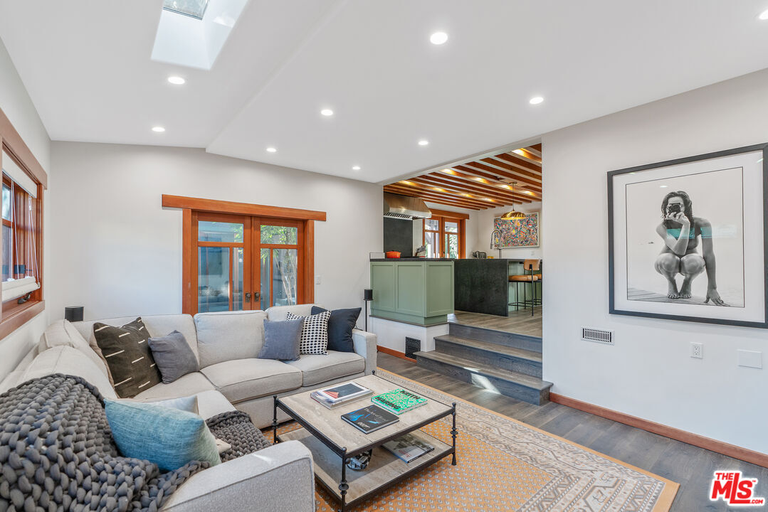 Property photo 35
