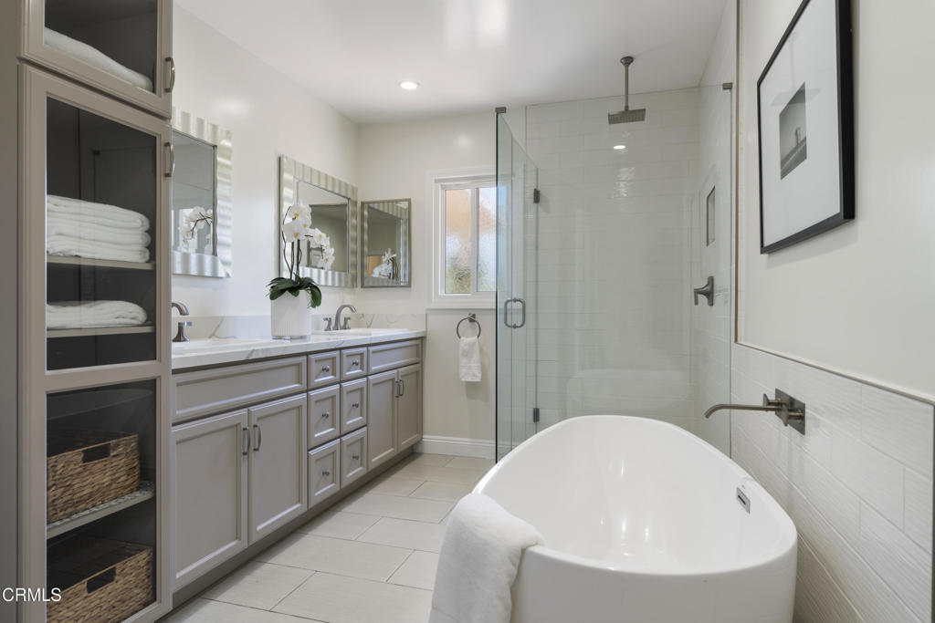 Property photo 43