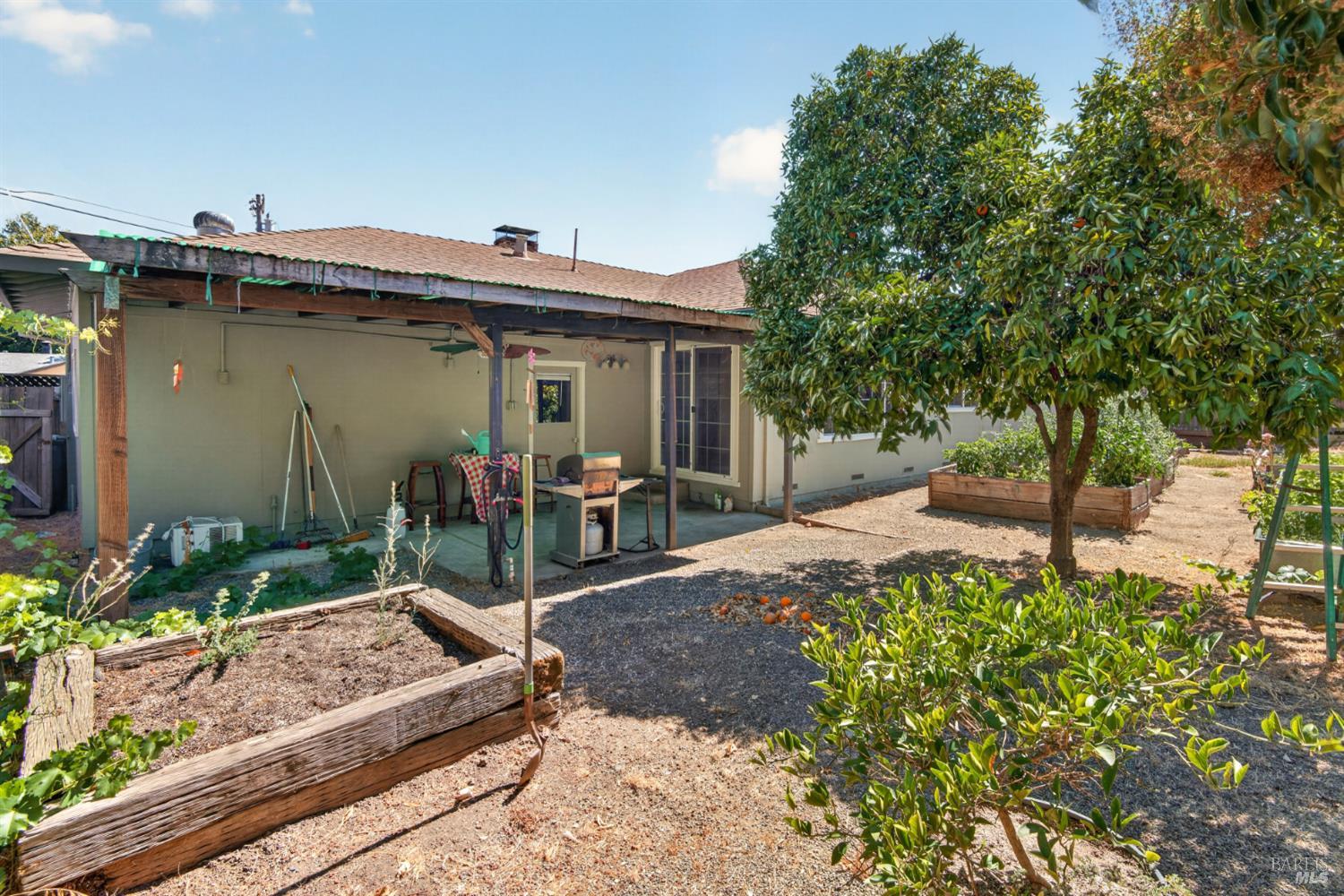 Property photo 38