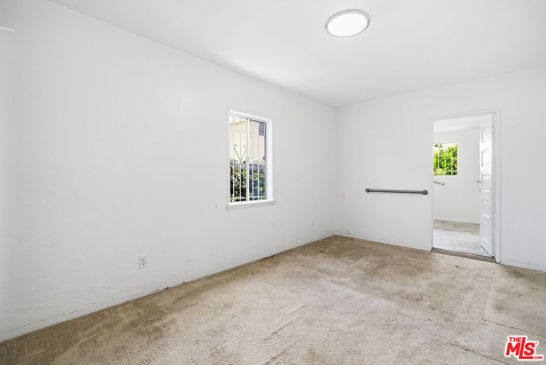 Property photo 25