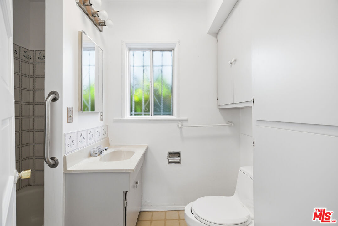 Property photo 28