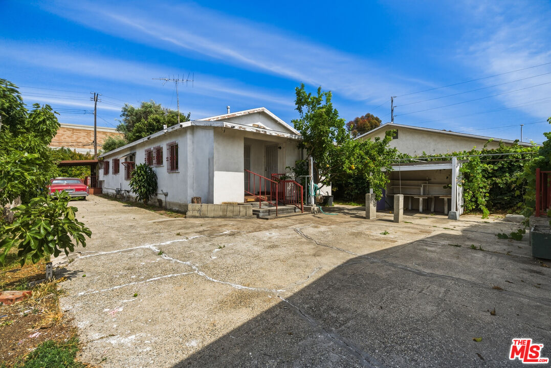 Property photo 32