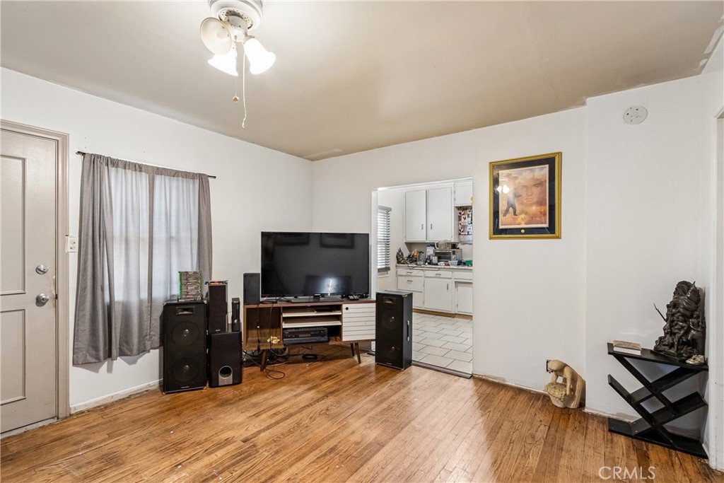 Property photo 33