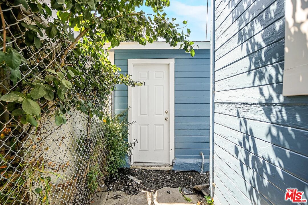 Property photo 32