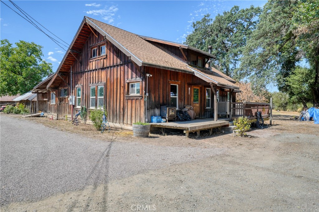 Property photo 38