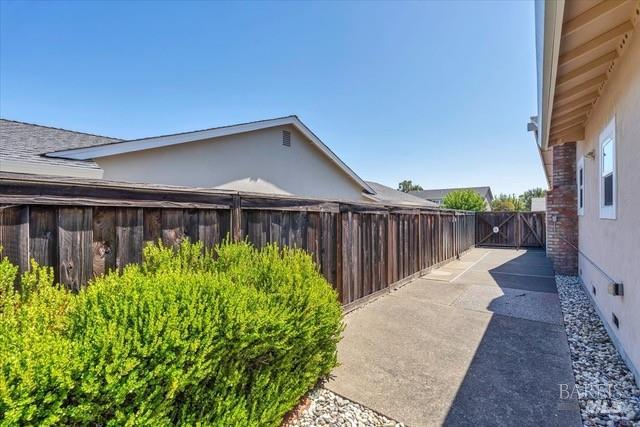 Property photo 40