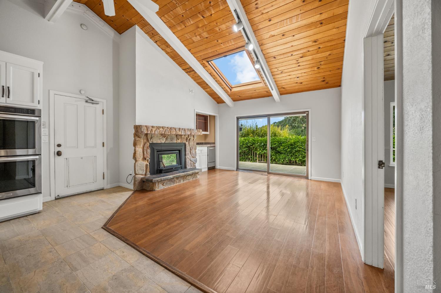 Property photo 38
