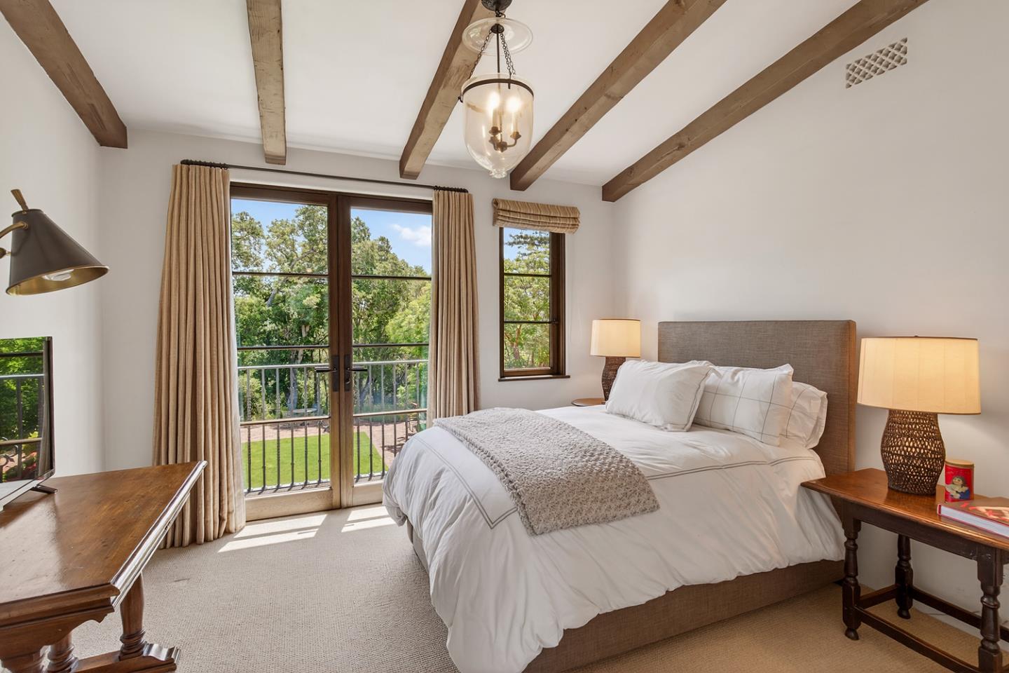 Property photo 33