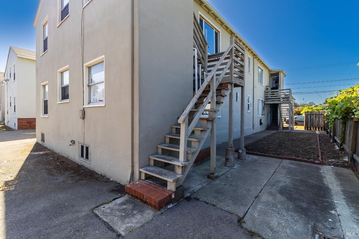 Property photo 31