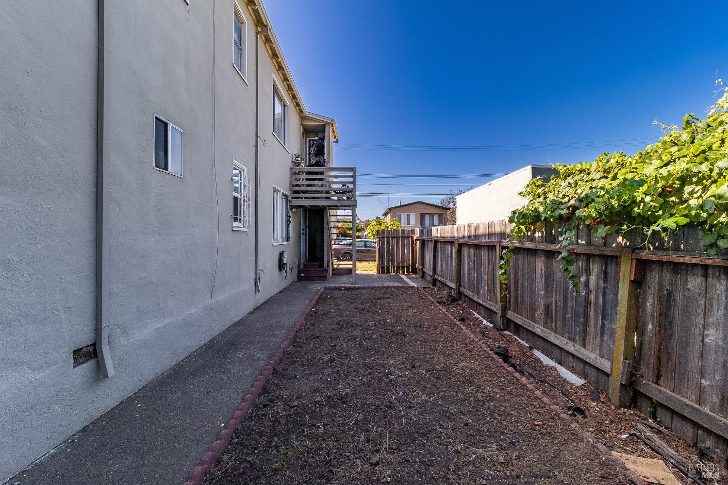 Property photo 32