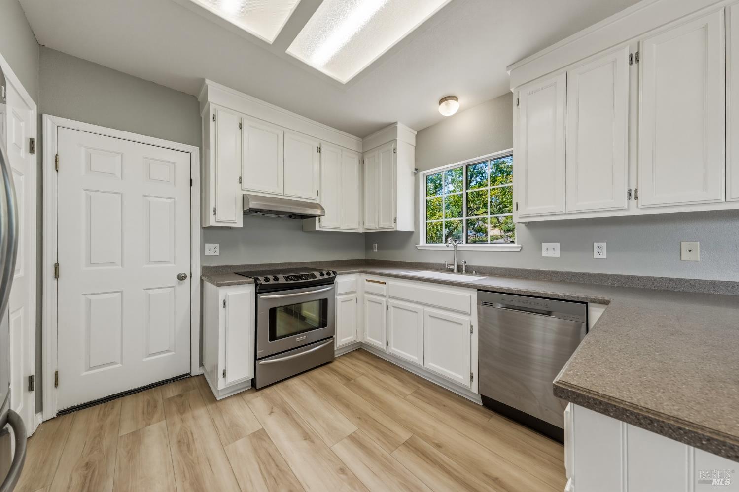 Property photo 17