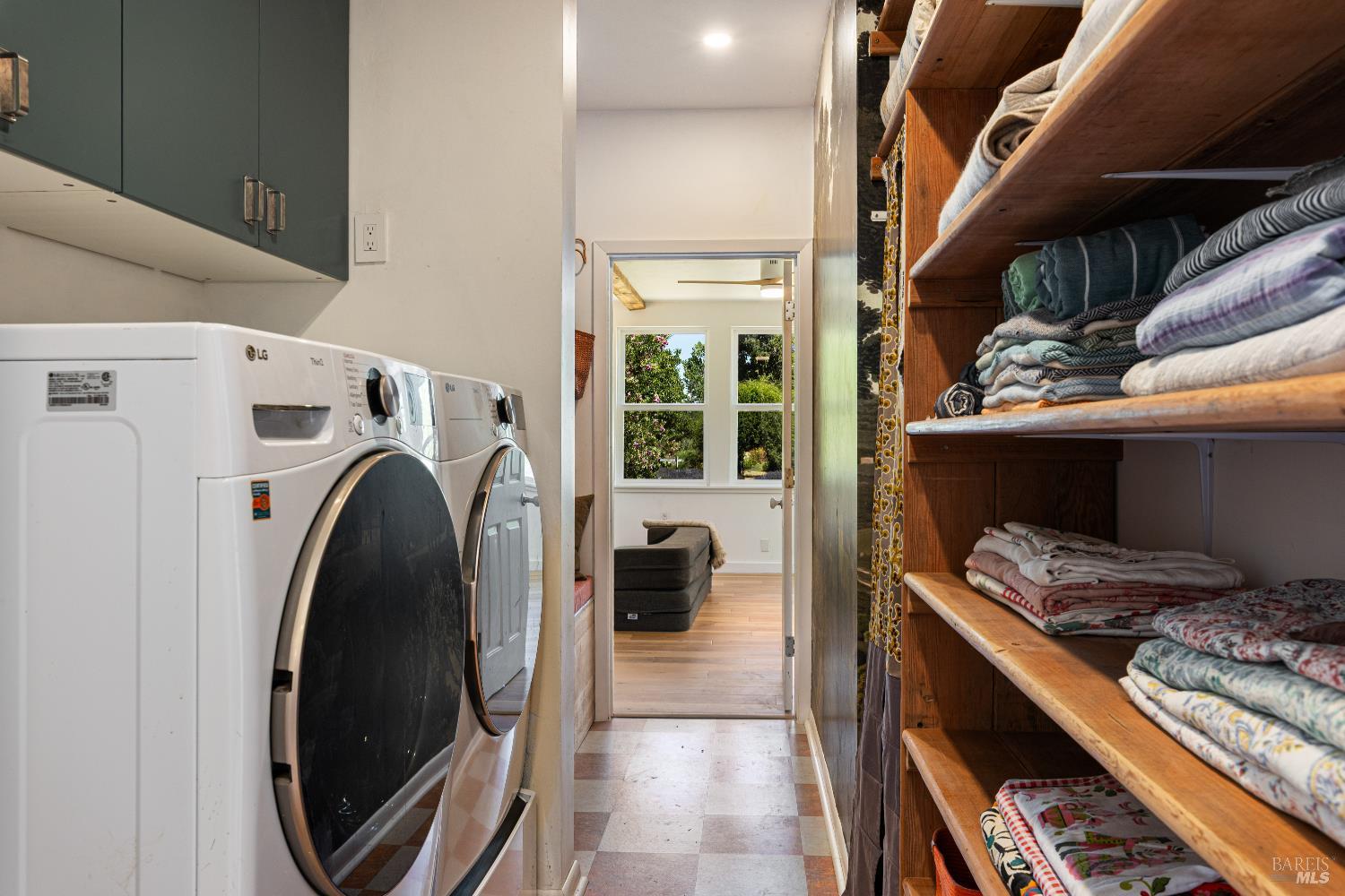 Property photo 31