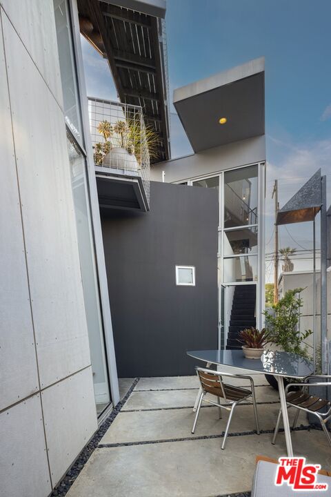Property photo 33