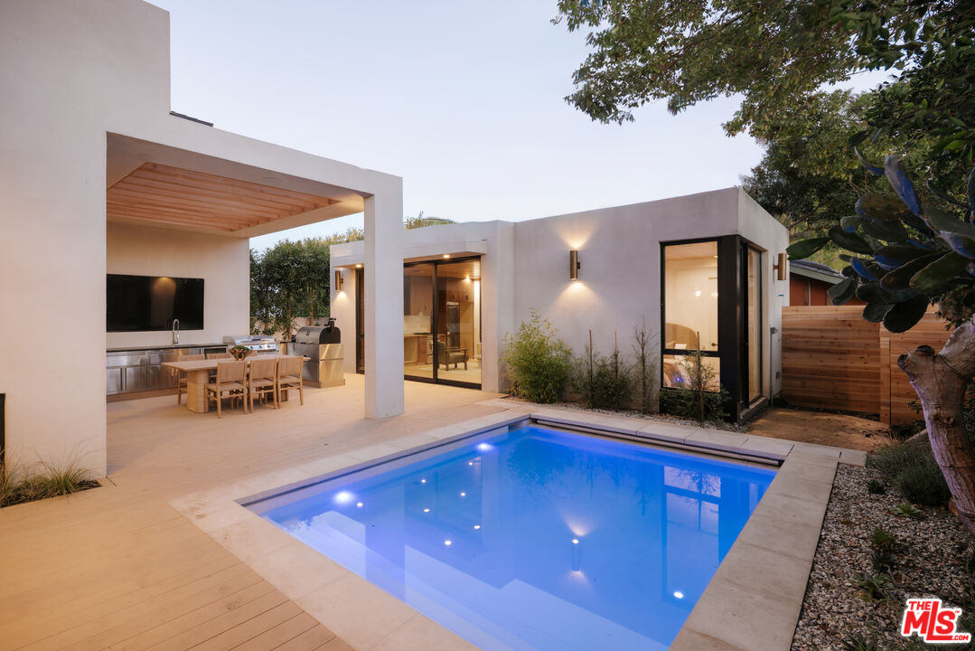 Property photo 28