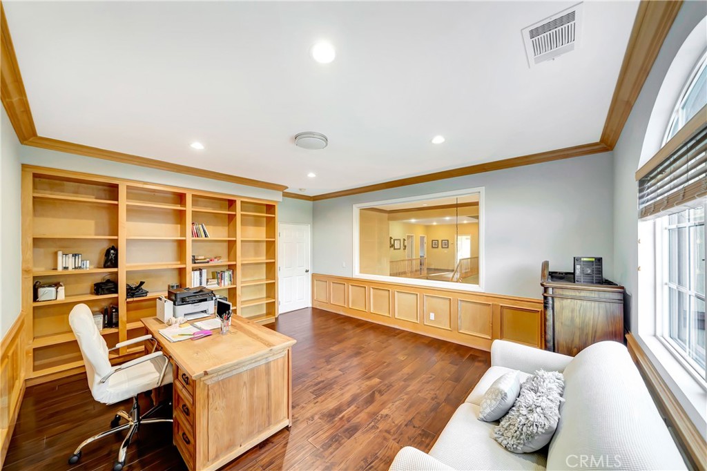 Property photo 31