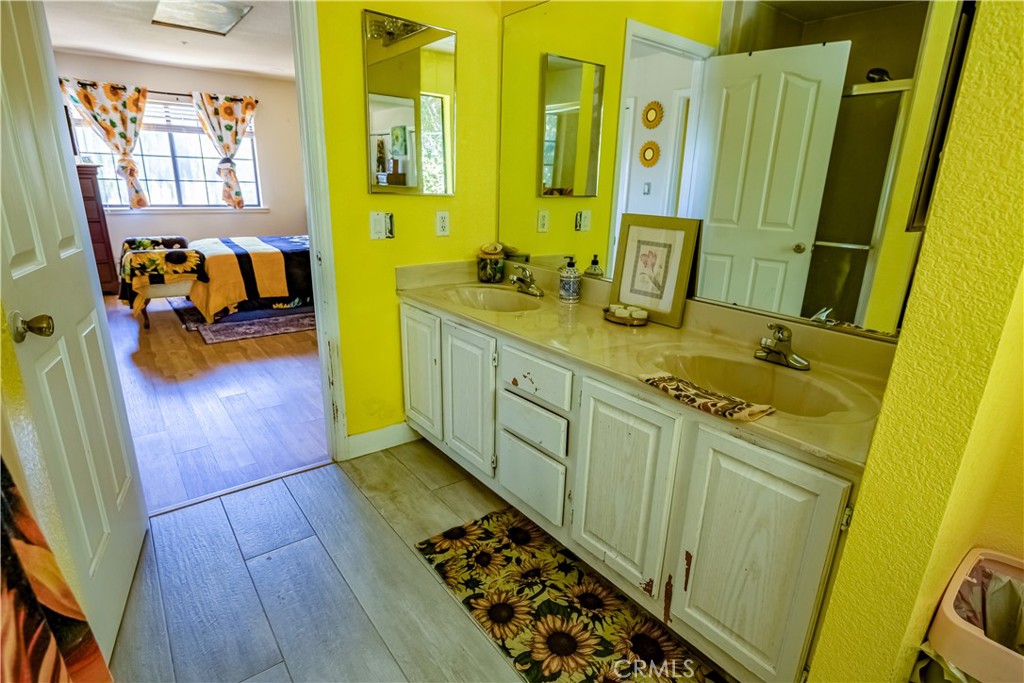 Property photo 44