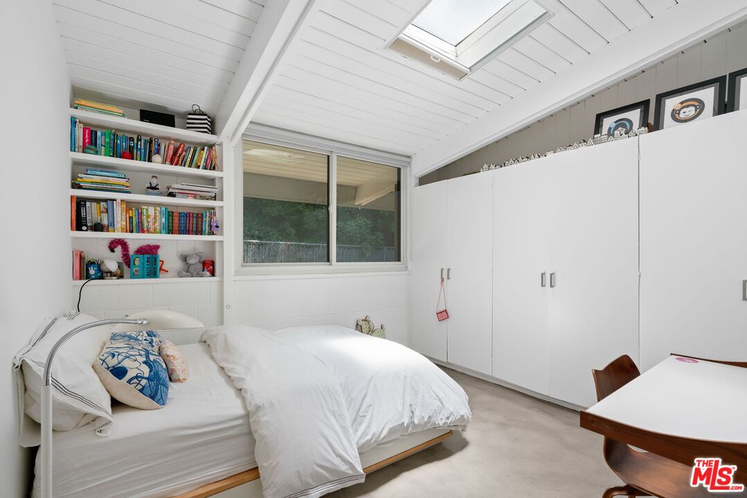 Property photo 25