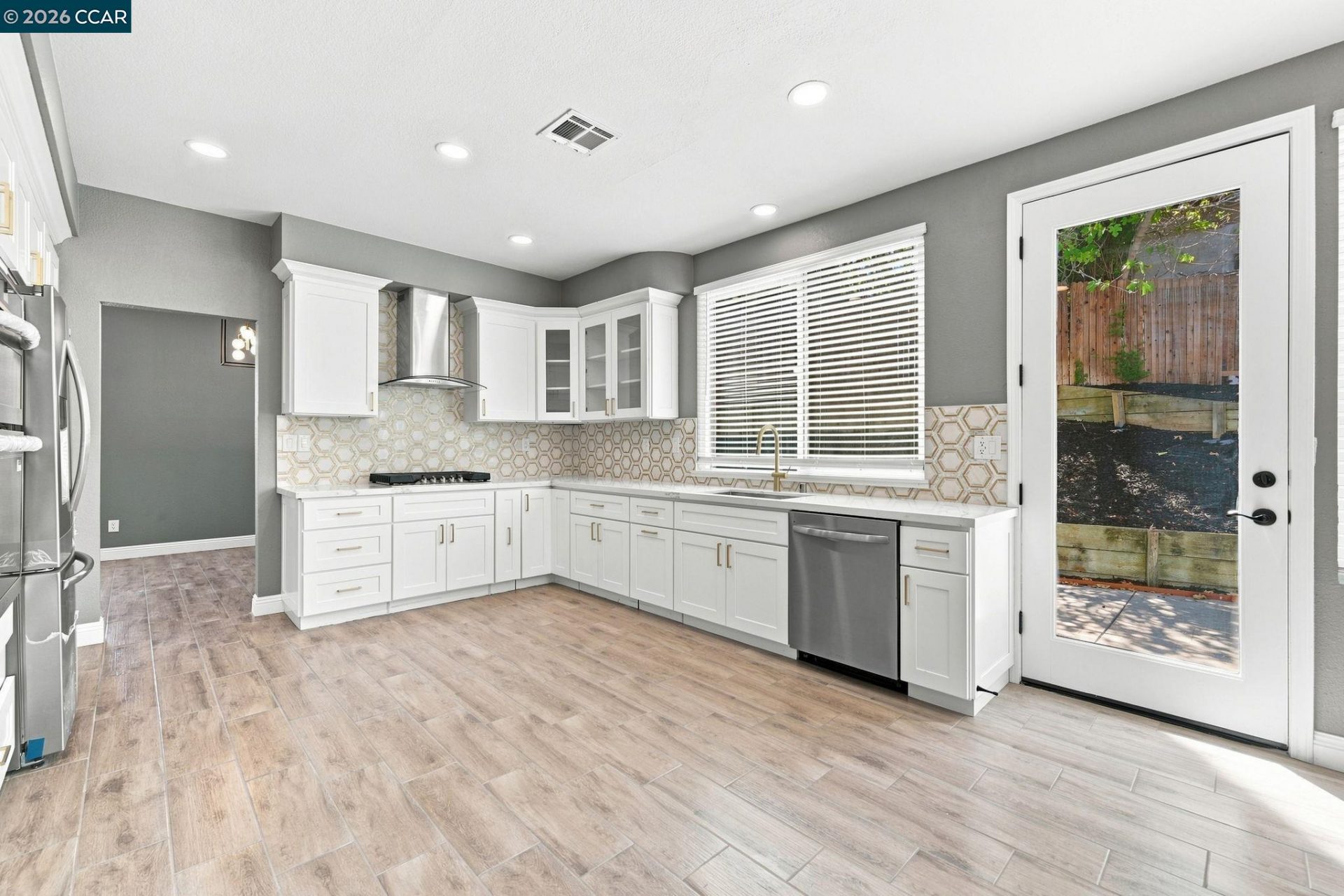 Property photo 44