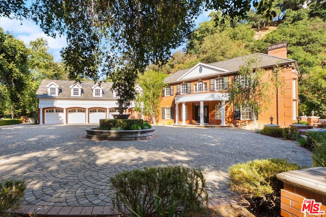Property photo 31