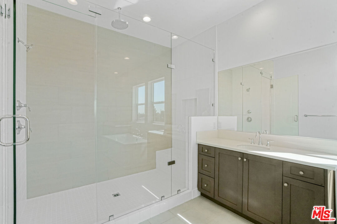 Property photo 51