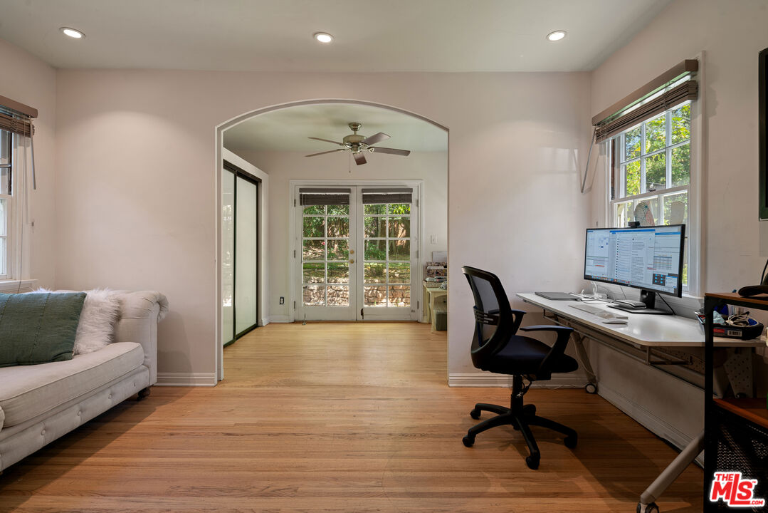 Property photo 22