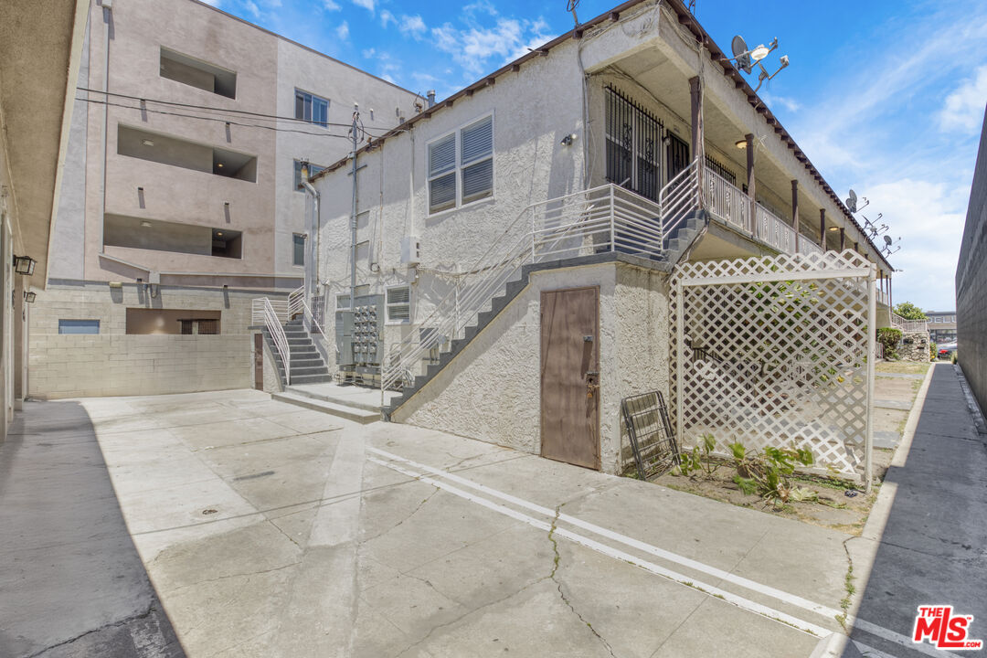 Property photo 30