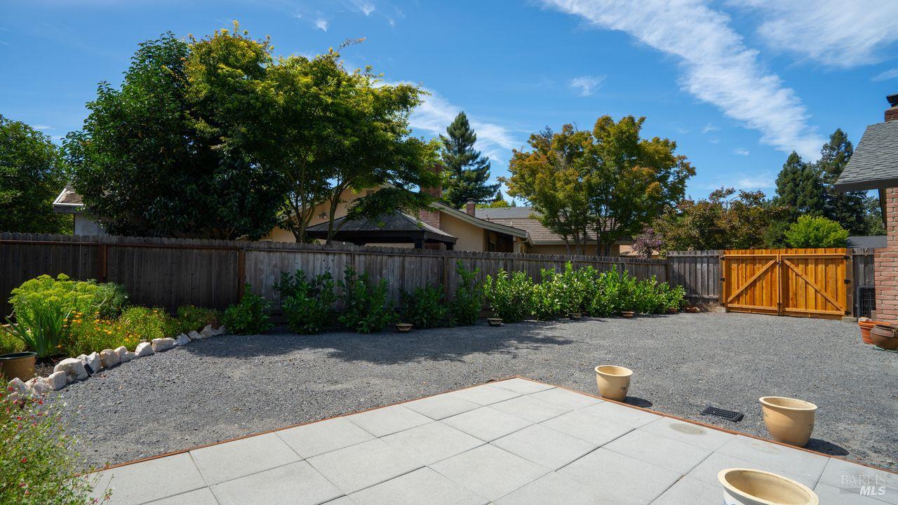 Property photo 32