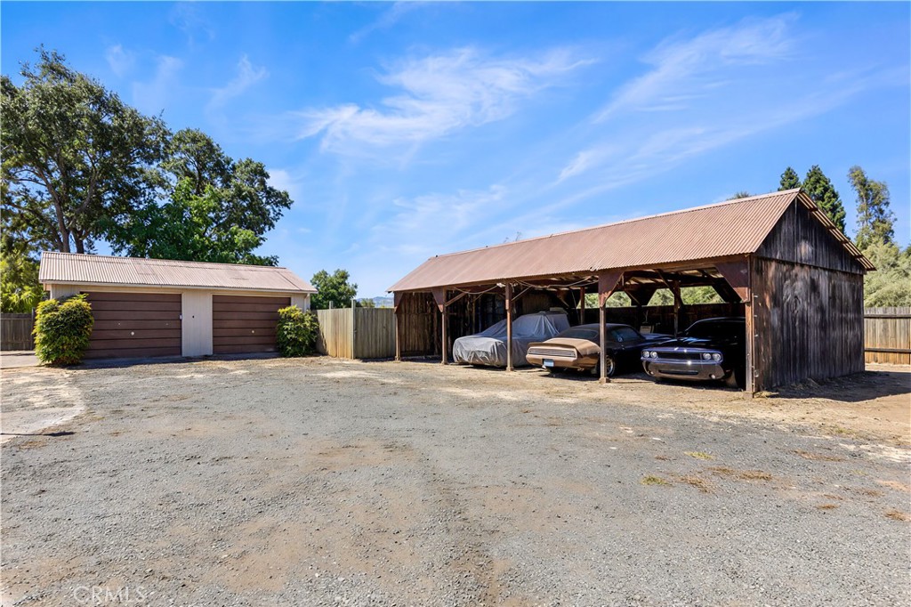 Property photo 37