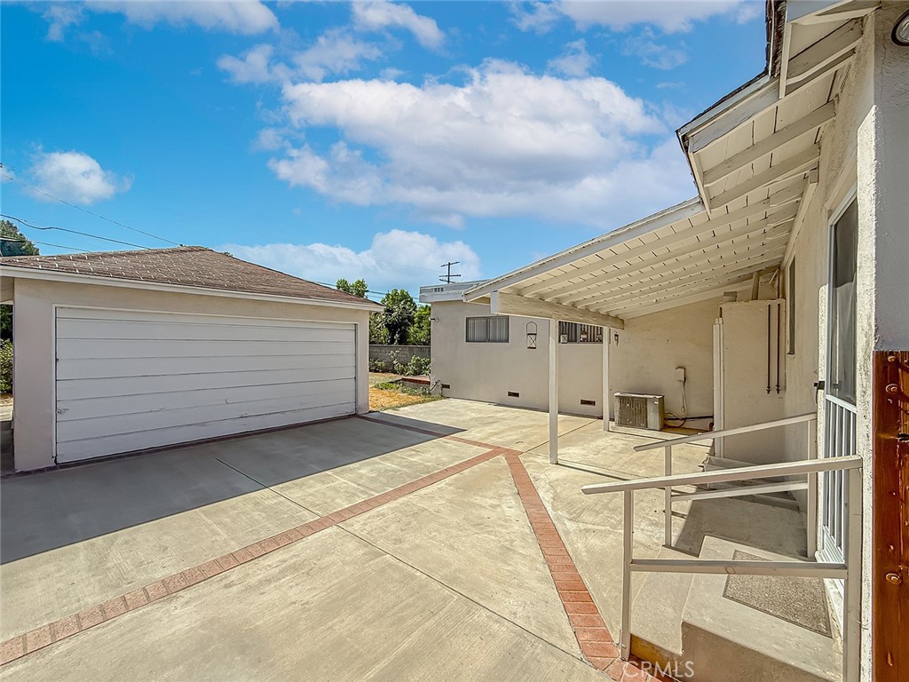 Property photo 31