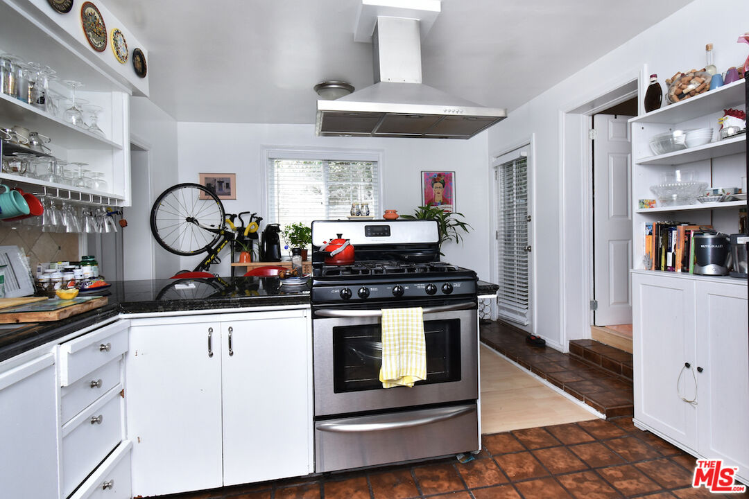 Property photo 32