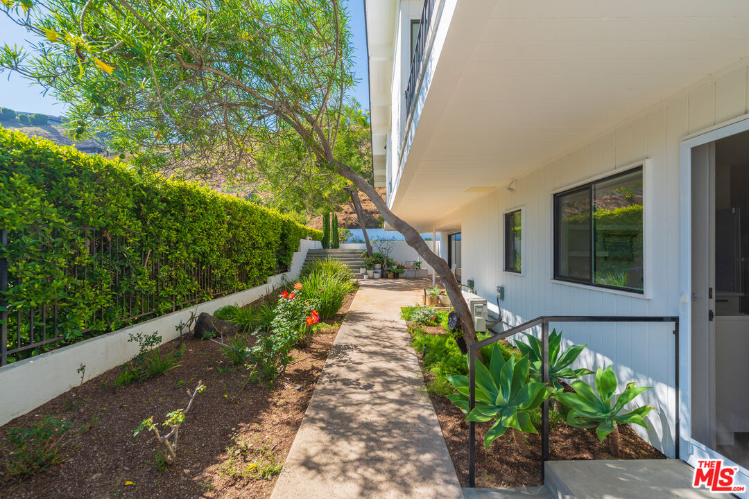 Property photo 46