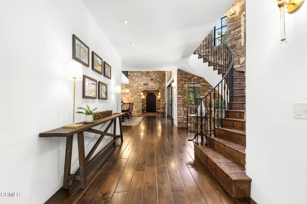 Property photo 33