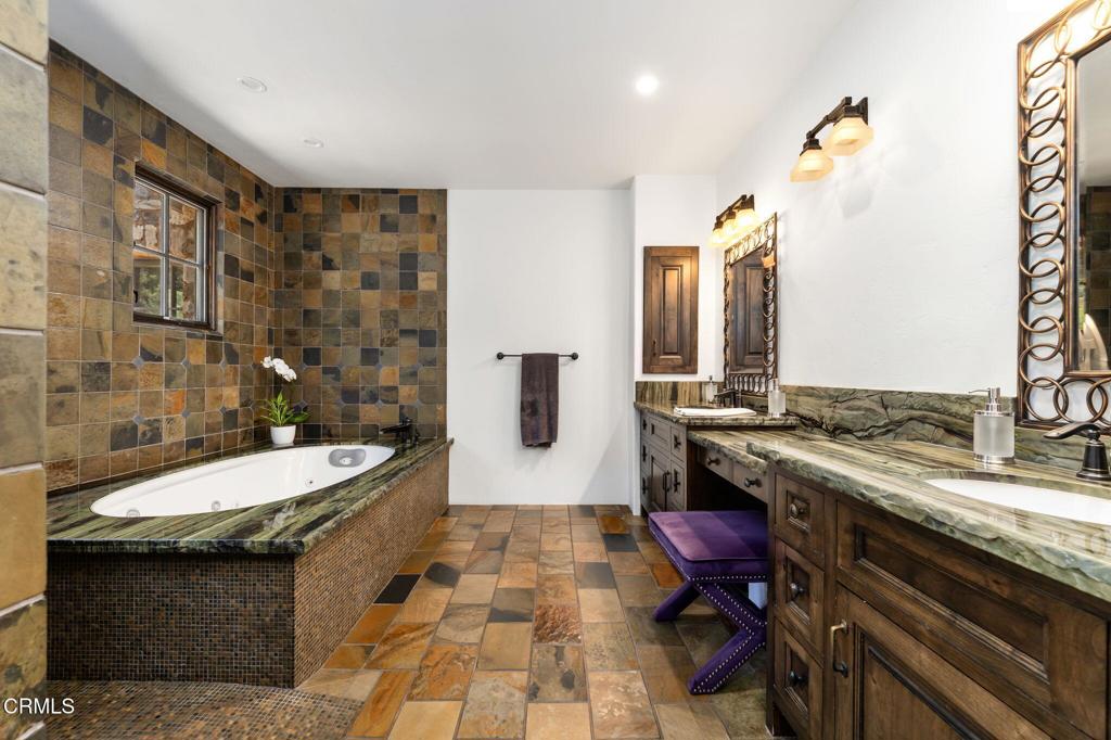 Property photo 46