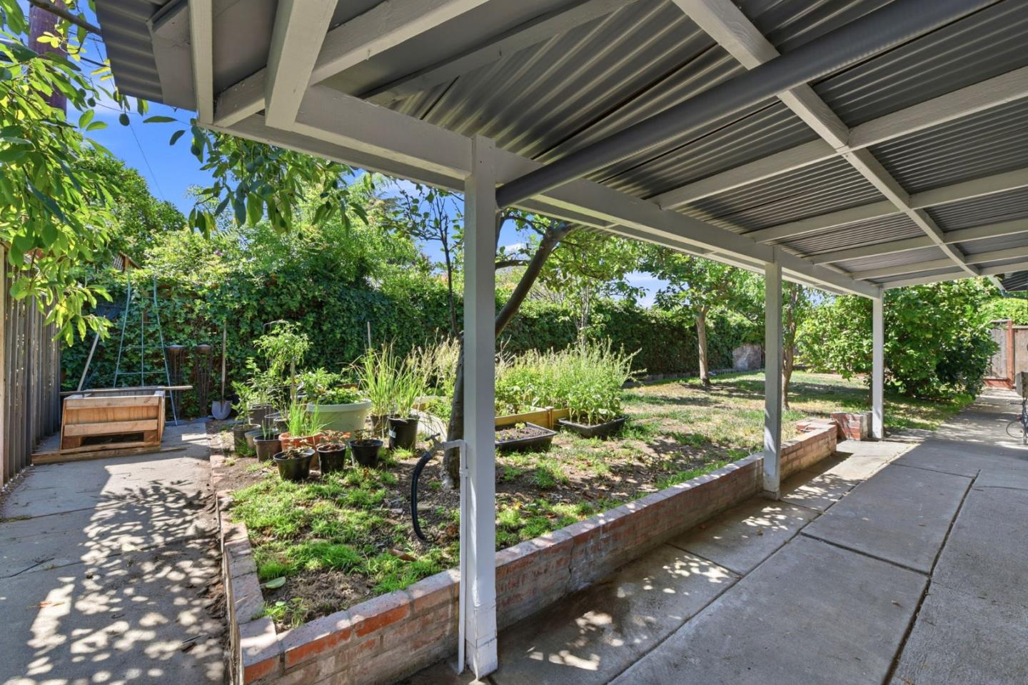 Property photo 44