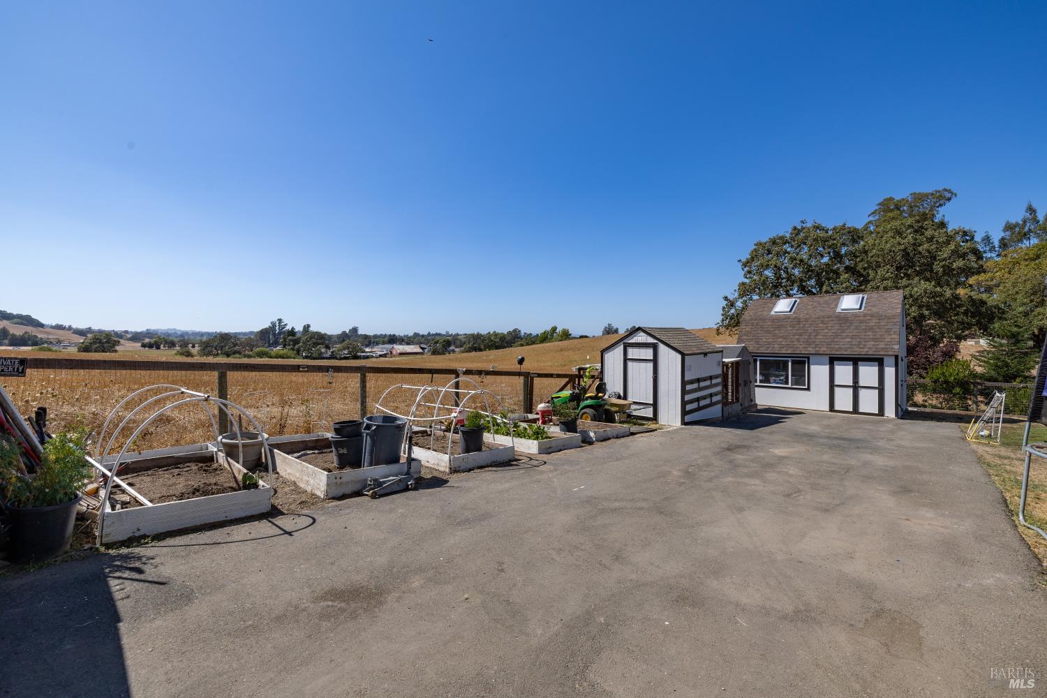 Property photo 28
