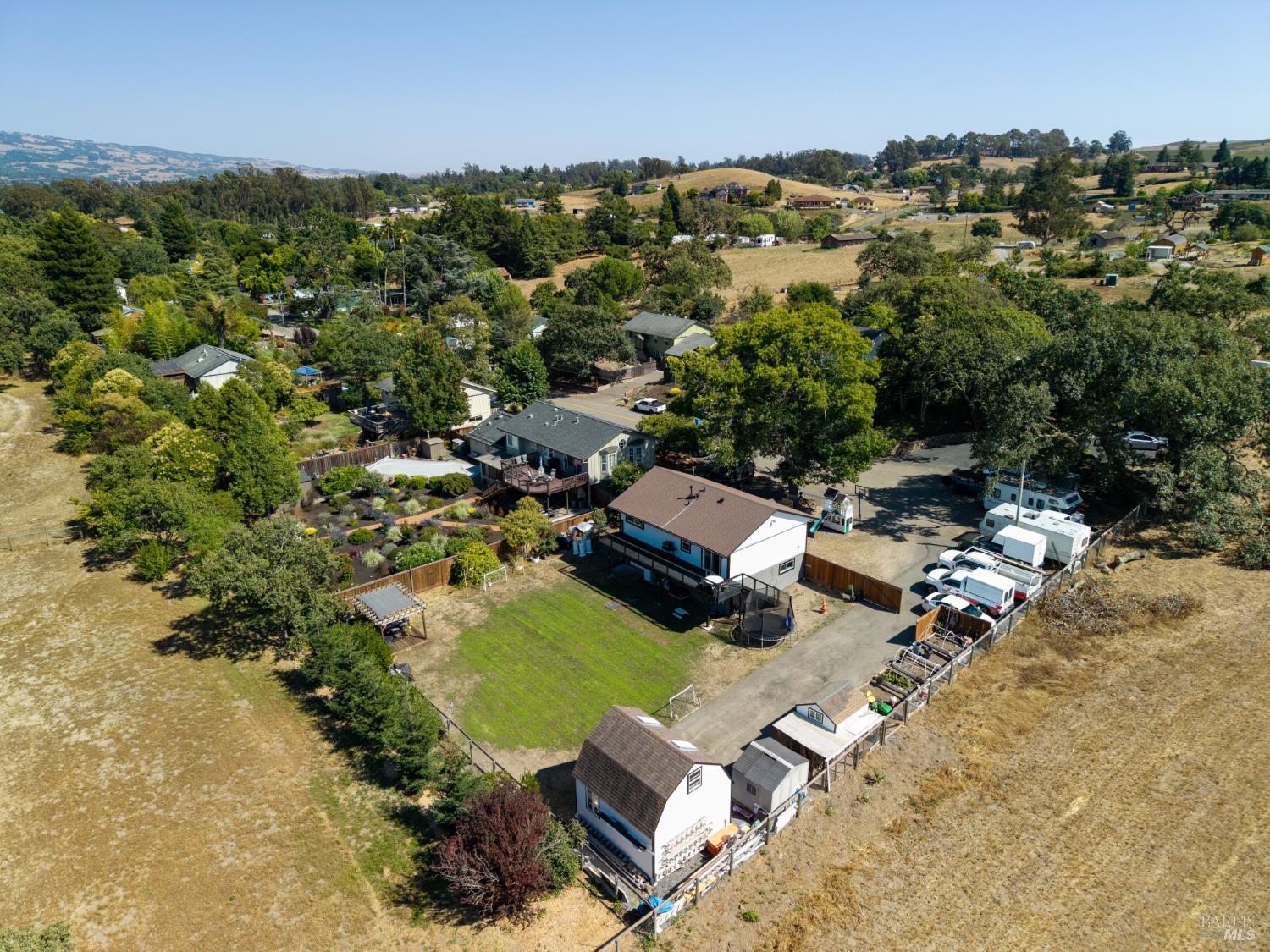 Property photo 35