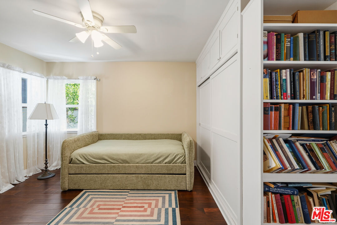 Property photo 28