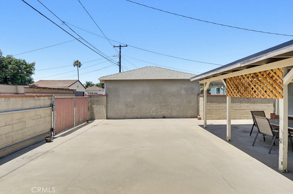 Property photo 24
