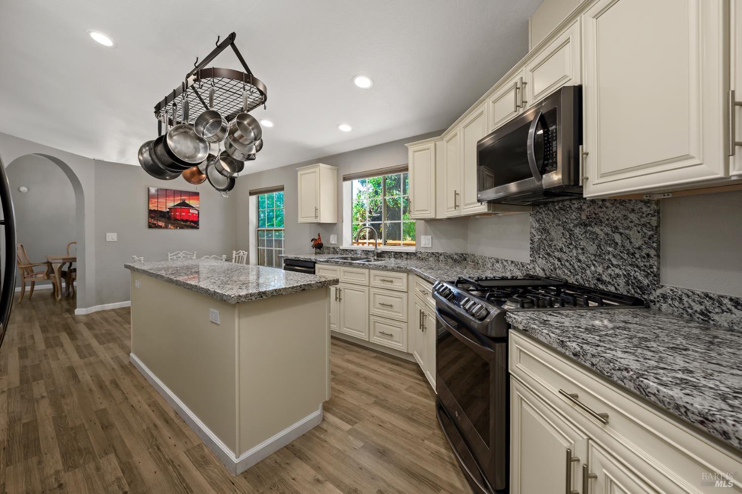 Property photo 16