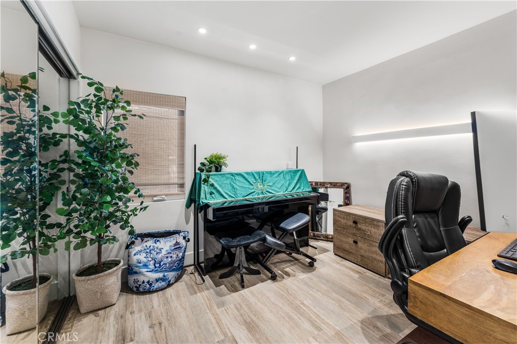 Property photo 44