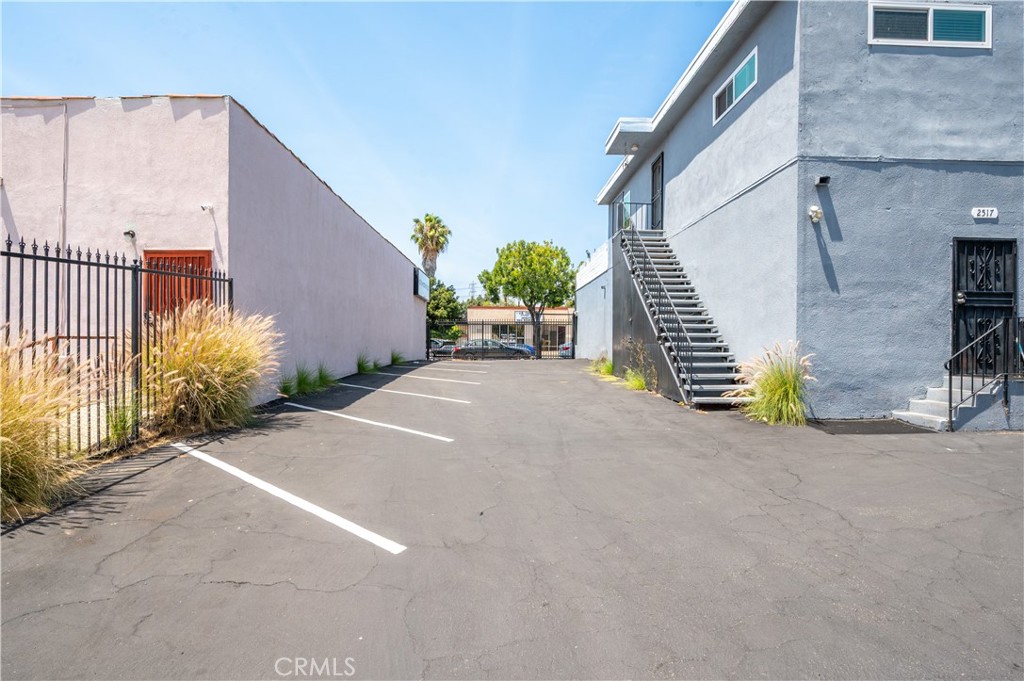 Property photo 37