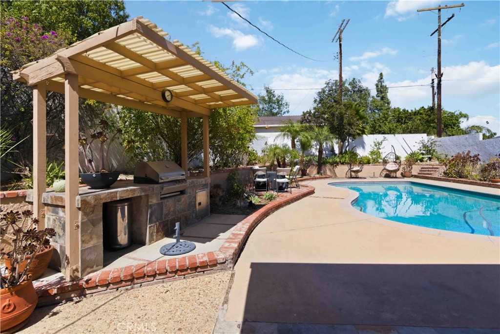 Property photo 35