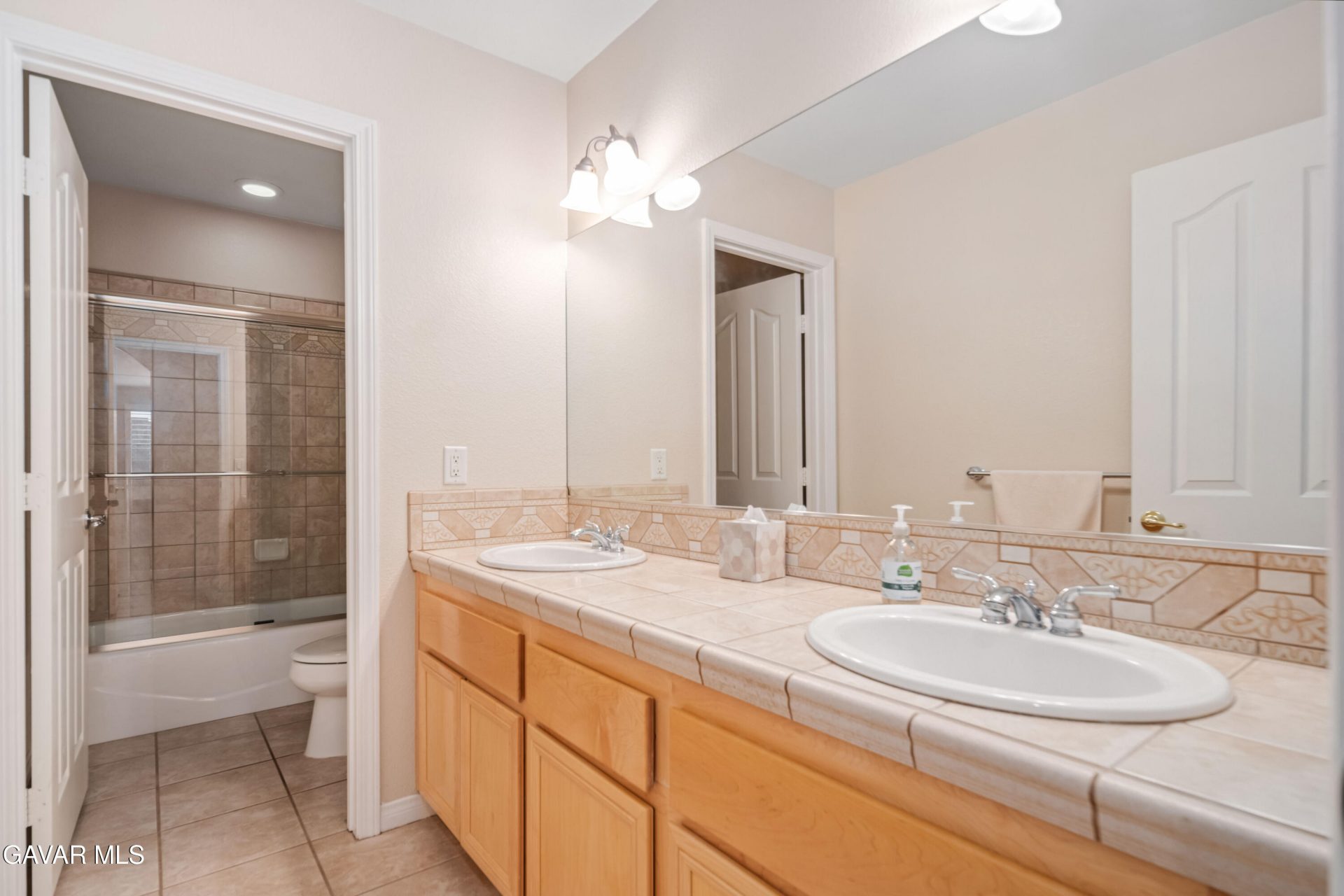 Property photo 40