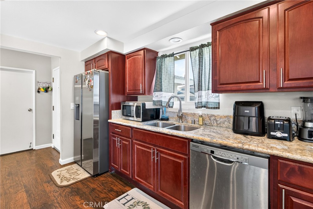 Property photo 25