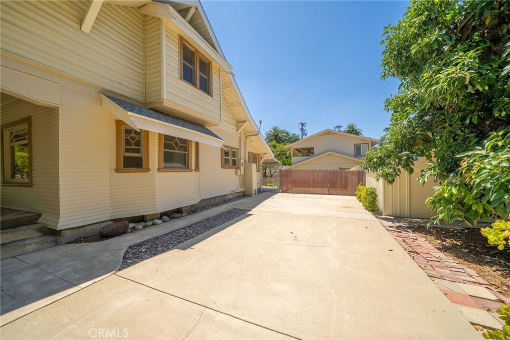 Property photo 32