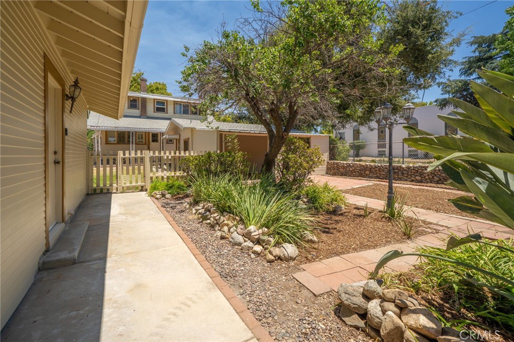 Property photo 46