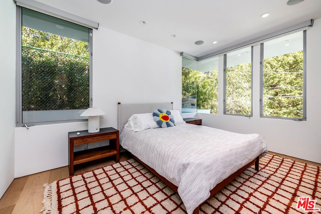 Property photo 43