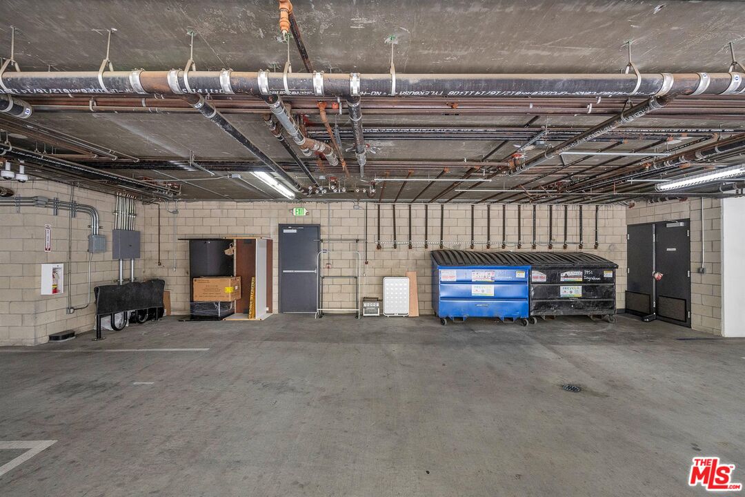 Property photo 28