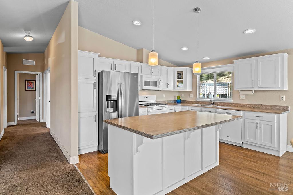 Property photo 31
