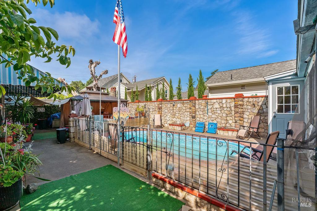 Property photo 17